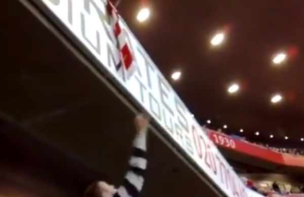 Χάνει η ομάδα σου; Κλέψε ένα κασκόλ! (video)