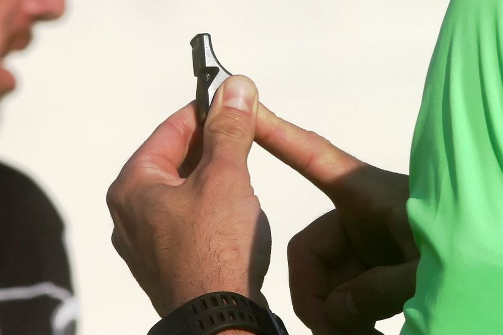 Αδικήθηκες από τη διαιτησία; Δε θα βγάζεις άχνα! Η ΕΠΟ «φιμώνει» τις ΠΑΕ με το έτσι θέλω!