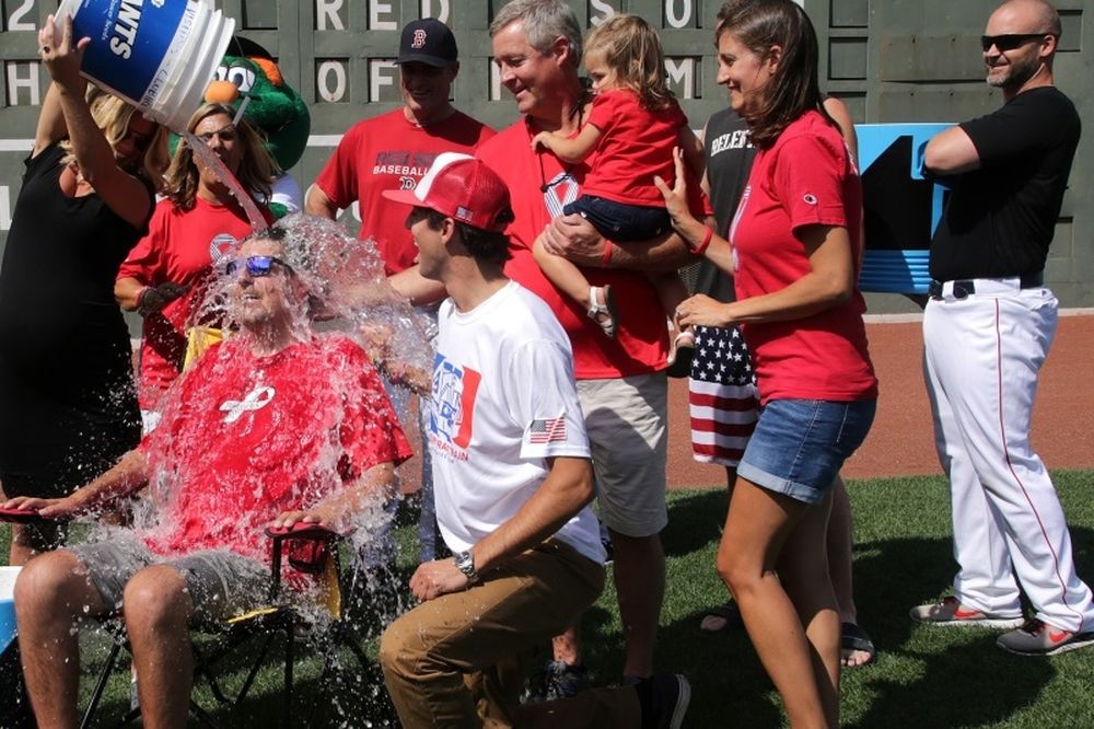 Ο άνθρωπος πίσω από το Ice Bucket Challenge (photos&videos)