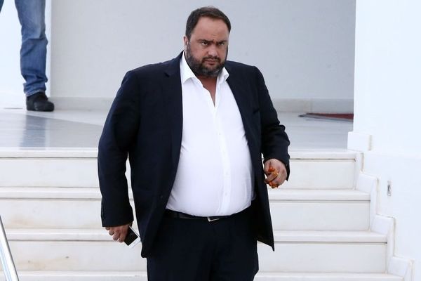 Με Μαρινάκη η παρουσίαση (videos)