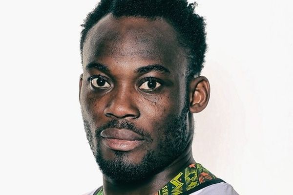 Θέλει σαν... τρελή τον Εσιέν! (photos)