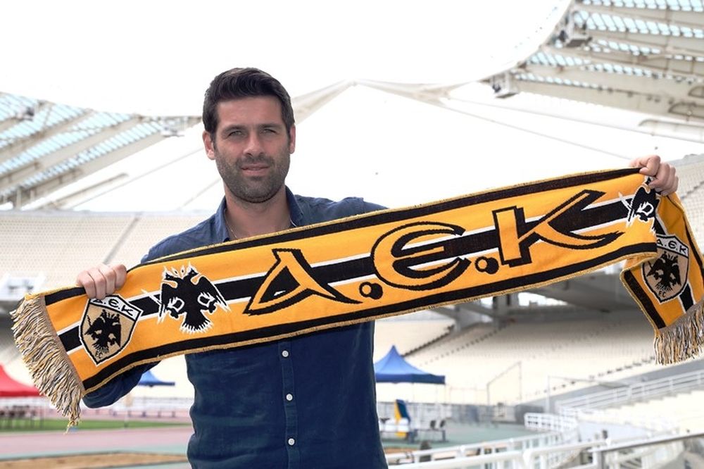 Τρελαμένος με την ΑΕΚ! (photos)