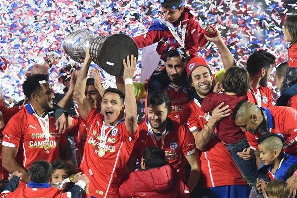 Copa America: Η απονομή της Χιλής! (video)