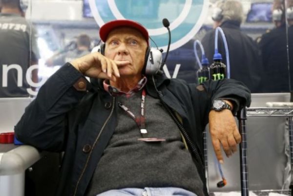 O θρυλικός Νίκι Λάουντα τα 'χωσε άγρια στη Ferrari!