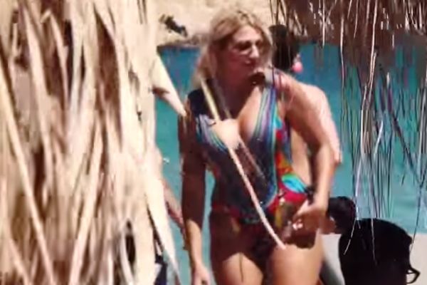 Κωνσταντίνα μας... τέλειωσες! (video)