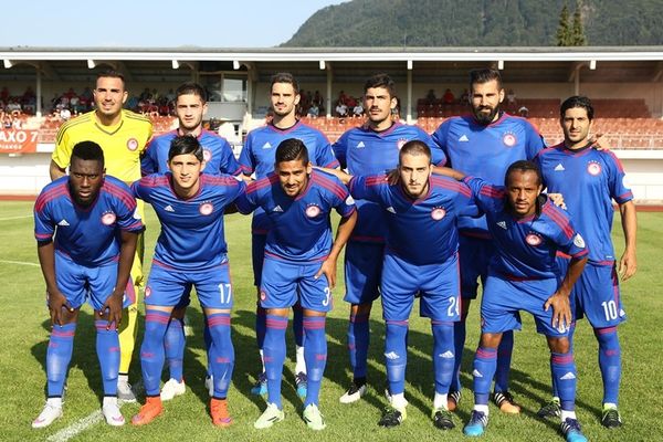 Ολυμπιακός: Έγιναν τα αποκαλυπτήρια της δεύτερης φανέλας