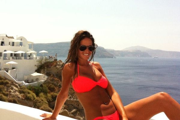 Η Εύα Λάσκαρη είναι το απόλυτο θηλυκό! (photos+videos)