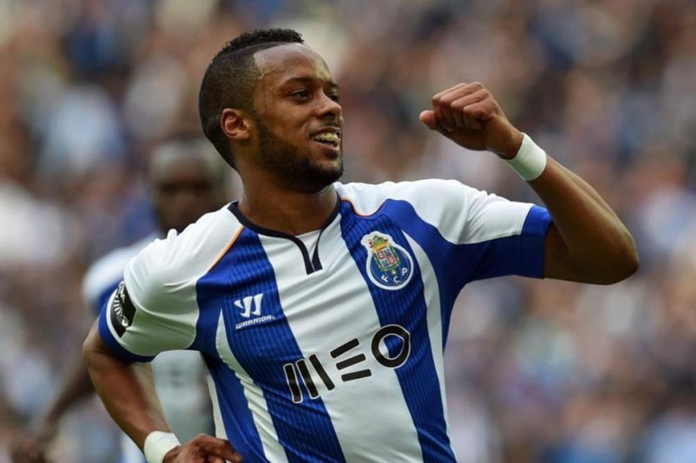 Ολυμπιακός: Φουλ για Ερνάνι