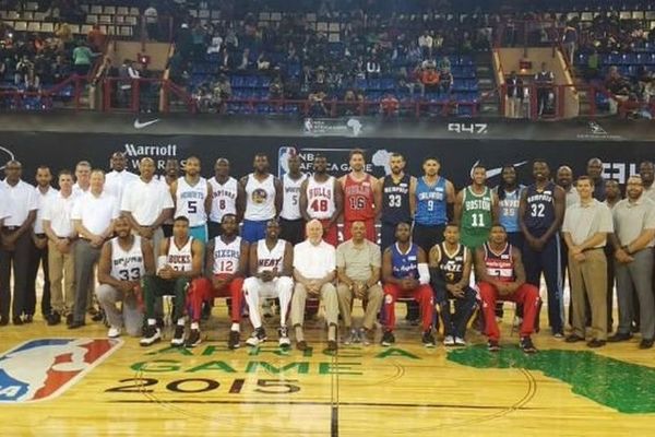 Σούπερ Αντετοκούνμπο στο Team Africa vs Team World (video)