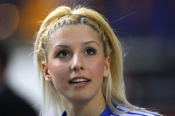 Βάζει «φωτιά» στο ταρτάν η Παπαχρήστου! (photos)