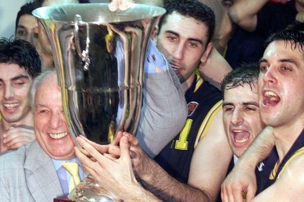 ΒΟΜΒΑ: «Χάθηκαν» οι τίτλοι της ΑΕΚ!