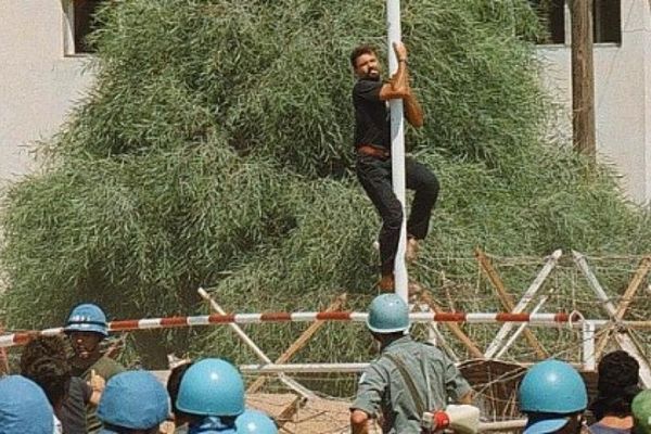 Πάντα γελαστοί και γελασμένοι…