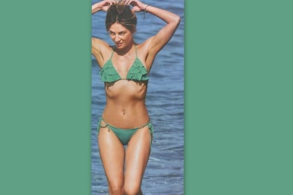 Δήμητρα Ματσούκα: Σέξι με πράσινο μαγιό στη Ρόδο