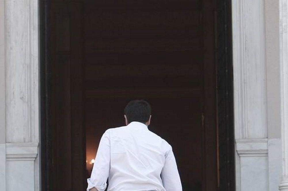 Από εβδομάδα οι κρίσιμες πολιτικές αποφάσεις Τσίπρα...