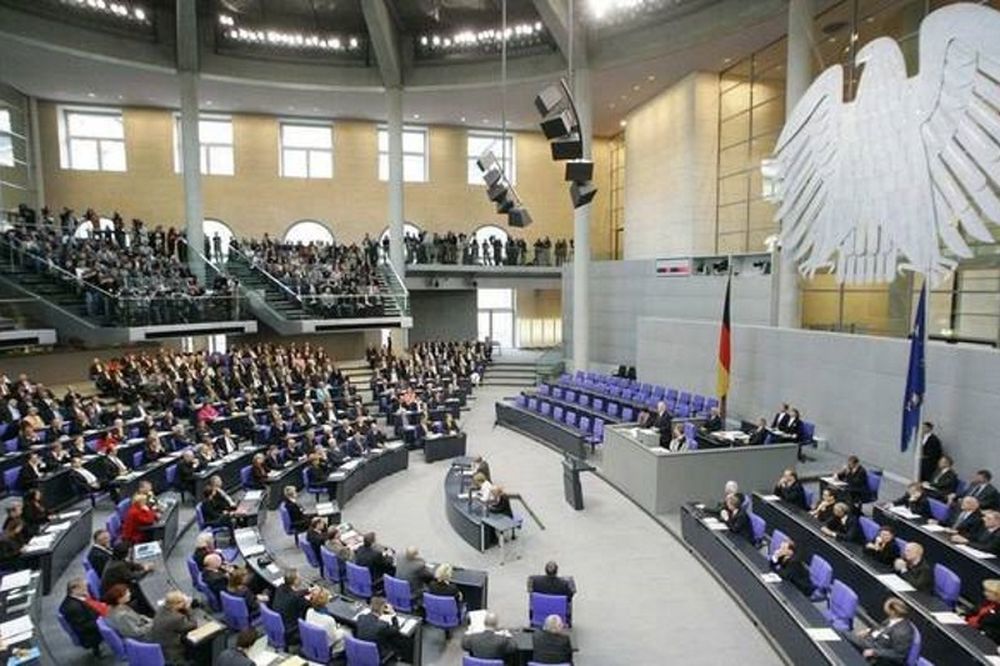 Υπερψηφίστηκε από την Bundestag το ελληνικό πρόγραμμα βοήθειας