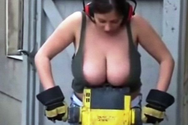 Η πιο σέξι... ανειδίκευτη εργάτρια! (video)