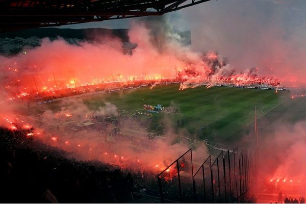 Τα… κεράκια της Τούμπας! (photos)