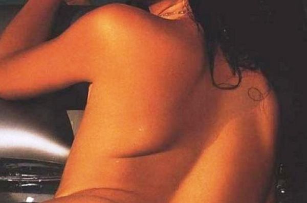 Κορμάρα η Ελληνίδα playmate (photos)
