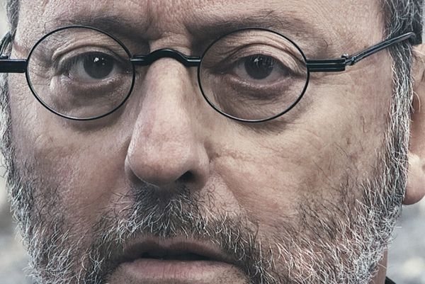 Ο Jean Reno και το SUV της Bentley (video)