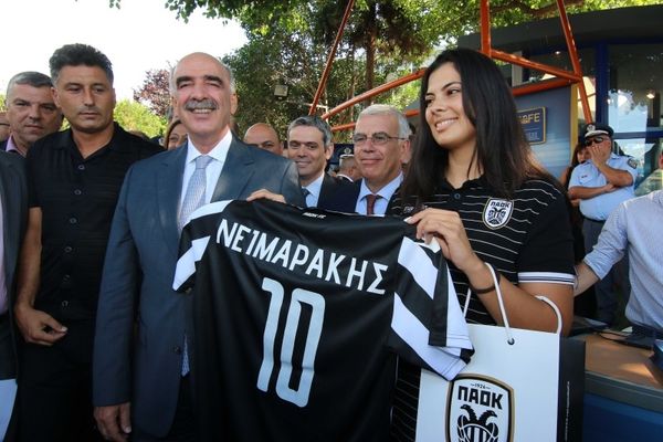 Ποιος Μπερμπάτοφ; Νεϊμαράκης! (photos)