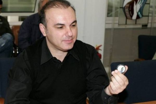 Φωτογραφικό Ντοκουμέντο: Όταν δεν ήταν παρθένα η χτένα του Ελληνιάδη!