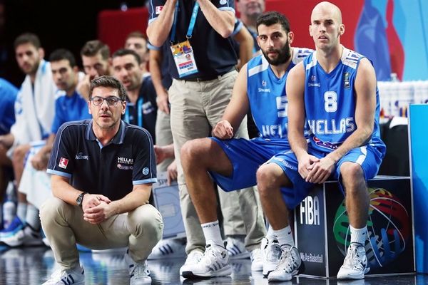 Νίκος Χατζής: «Κρίμα να χάνουμε από τέτοια Ισπανία»