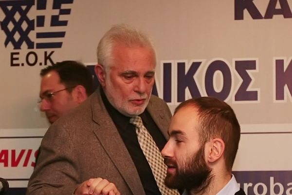 «Δεν φτάνουν οι… αξιωματικοί, θέλει και στρατιώτες»