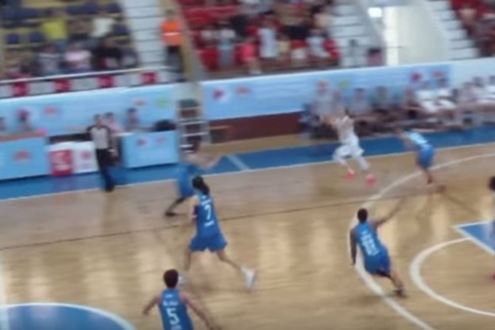 Απίστευτο buzzer beater από τη Μάλτση!!! (video)