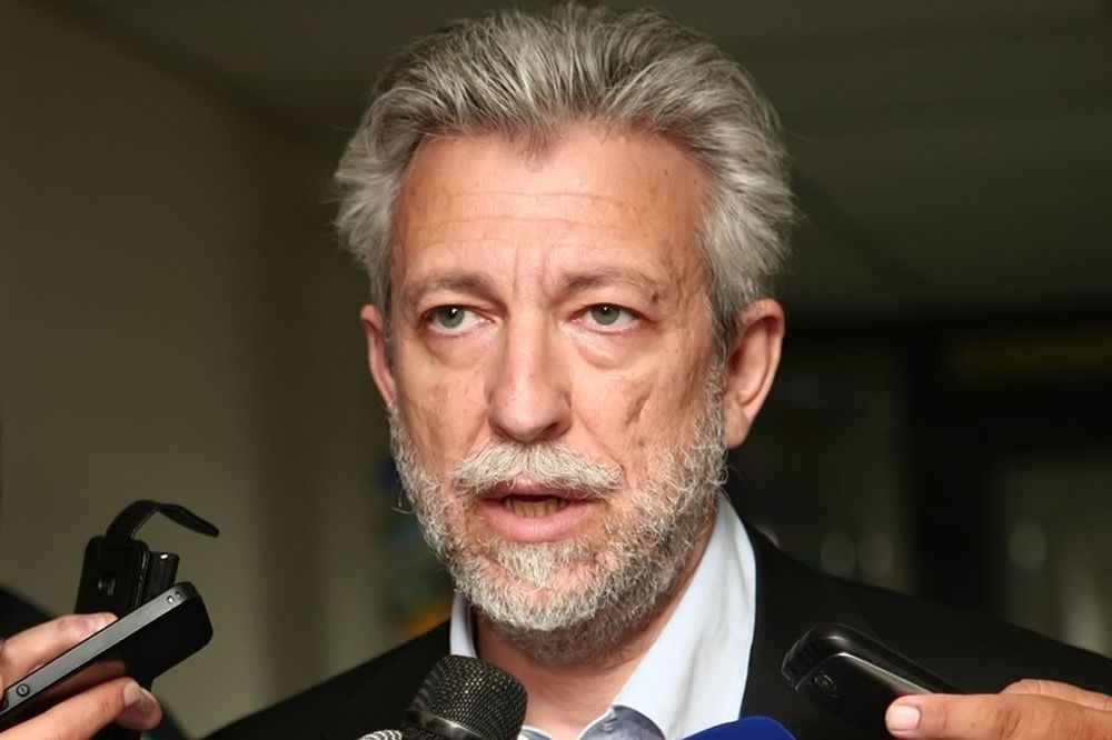 Κι αν η ΕΠΟ δεν κάνει πίσω τι θα γίνει κ. Κοντονή;