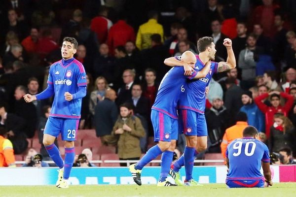 Μετά την ΑΕΚ ο Ολυμπιακός (videos)