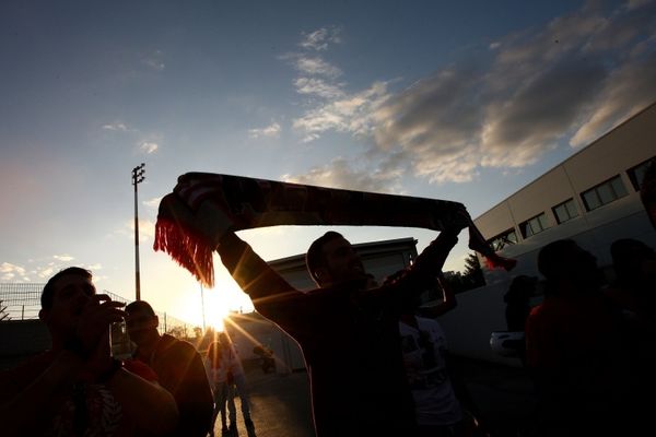 Πήρε… φωτιά το Ρέντη! (photos)