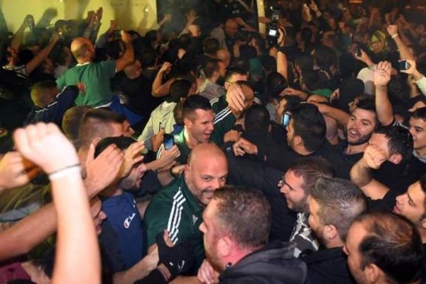 Παναθηναϊκός: Το βίντεο του Σάνι από το πούλμαν (video)