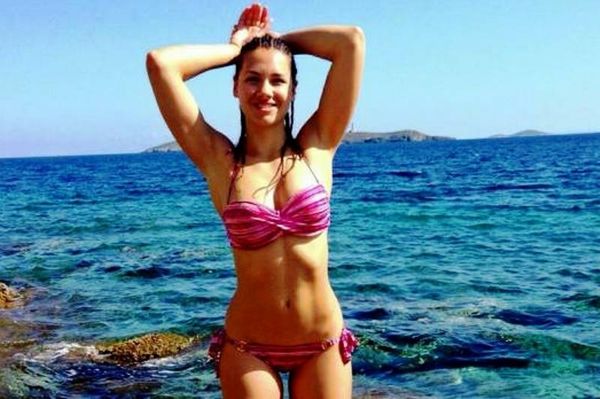 Έκανε σπαγγάτο και μας διέλυσε! (photo)