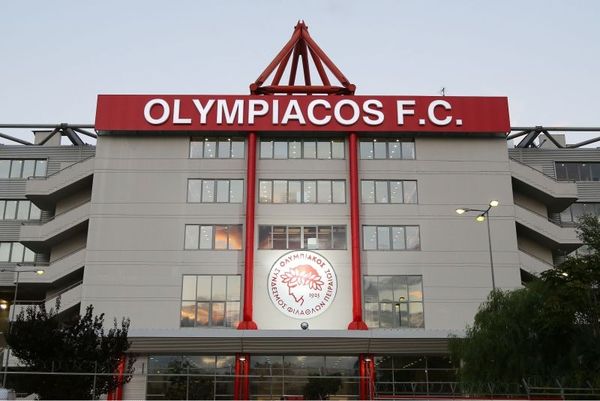 Πεντικιούρ και στον Ολυμπιακό; (photos)