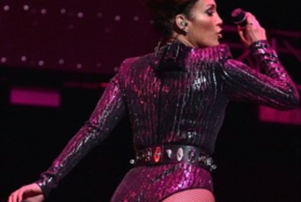 Μας (ξανά)πέταξε τα μάτια έξω! (photos)