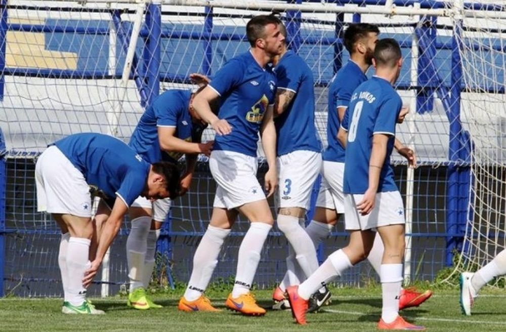 Ιωνικός με τη... σέντρα!