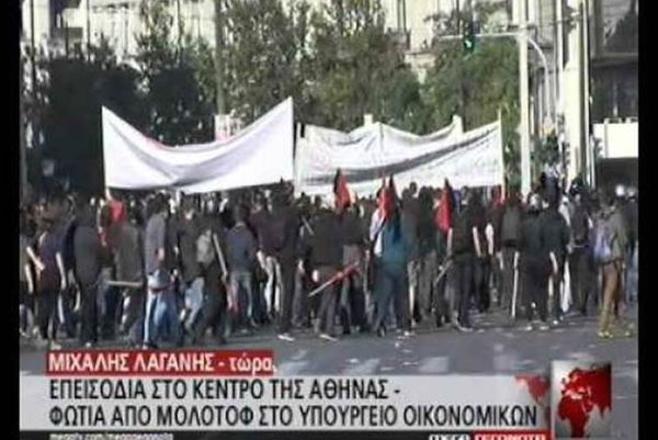 Φωτογραφίες και βίντεο από τα σοβαρά επεισόδια στο Σύνταγμα
