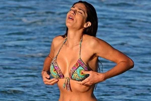 Αυστραλο-χιλιανή όαση σε καυτές πόζες στην παραλία! (photos)