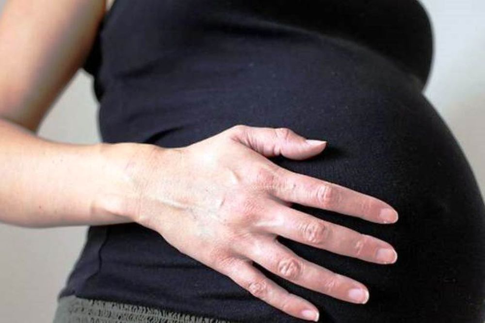 Βόλος: Χαμός στο Διαδίκτυο – Η αντίδραση ενός πατέρα όταν έμαθε ότι η κόρη του είναι έγκυος