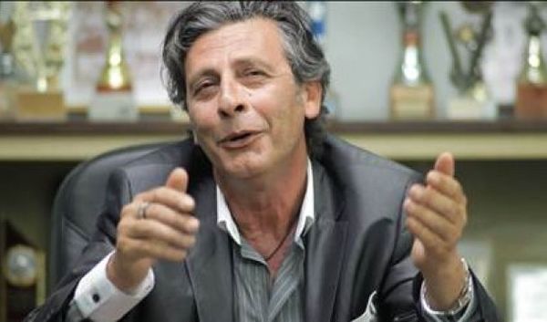 Μυθικό σκηνικό: Έτσι «μαζεύτηκε» ο πρόεδρος – προπονητής !
