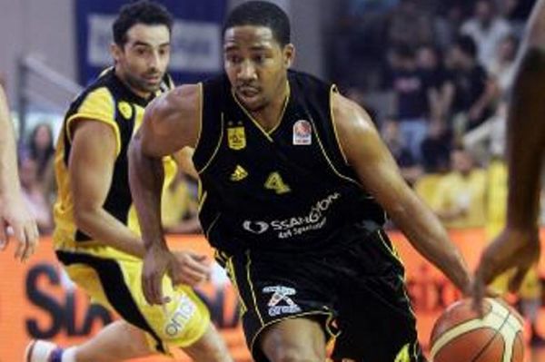 Τα βρήκε με Κλαρκ για τα χρωστούμενα ο Άρης