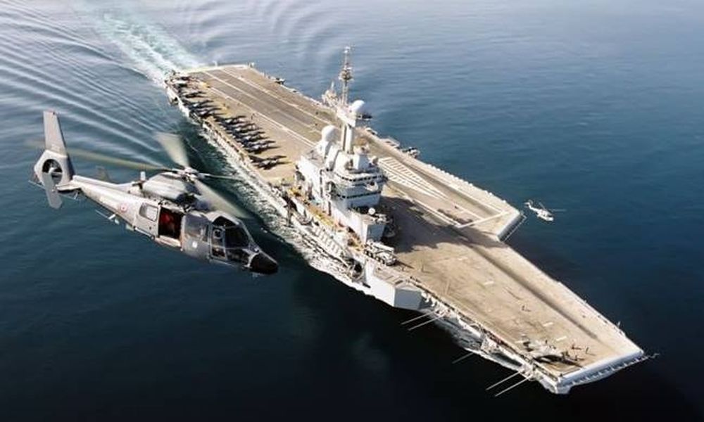 Σε πλήρη ετοιμότητα το γαλλικό αεροπλανοφόρο για επιθέσεις στο Ισλαμικό κράτος