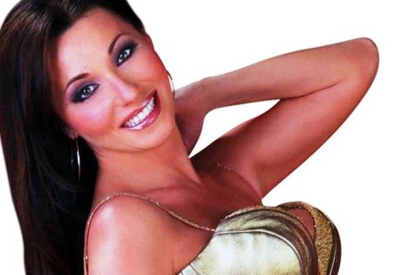 Πόπη Μαλλιωτάκη: Το τραγούδι «Ποπάρα» που μας είχε αναστατώσει! (video)