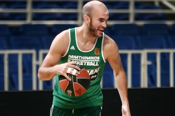 Καλάθης: «Eυτυχισμένος στον Παναθηναϊκό»