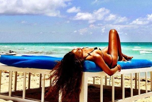Μαύρη μου έχεις κάνει τη ζωή (photos)
