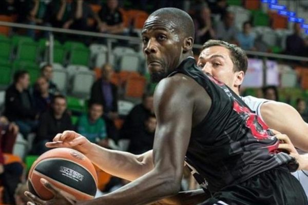 Τζέιμς: «Φήμες για Ολυμπιακό»