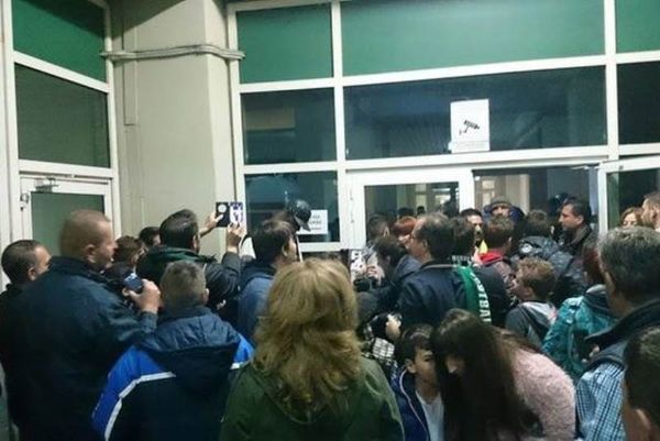 Παναθηναϊκός: Ξενύχτησα στην πόρτα σου! (photos+video)