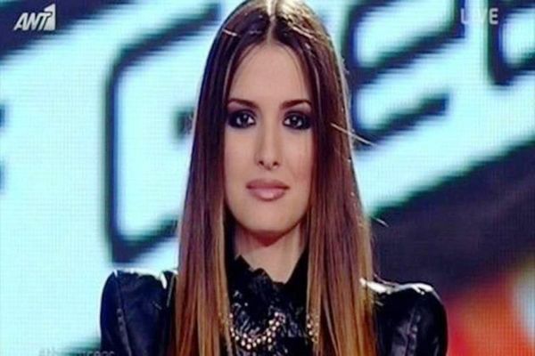 Η επική πίσω κίνηση παίκτριας του Voice (photos)