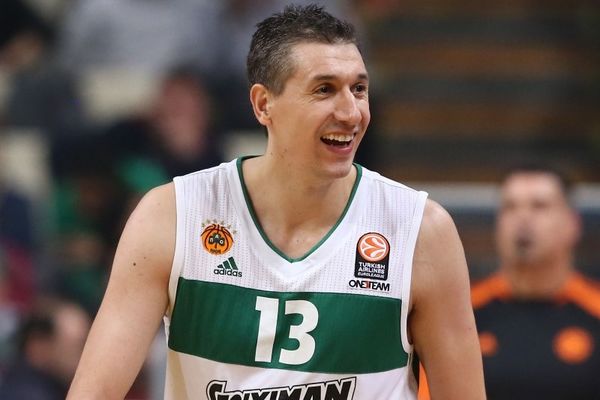 Ο Διαμαντίδης δεν... ξεχνάει! (video)