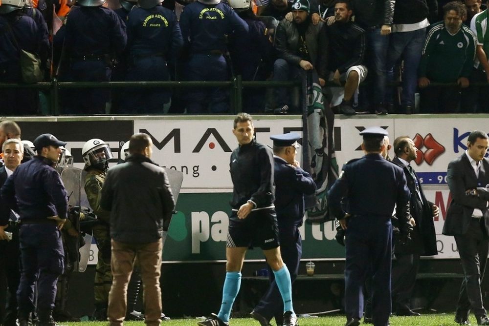 Σερί ορισμοί για Παππά μετά τη Λεωφόρο!